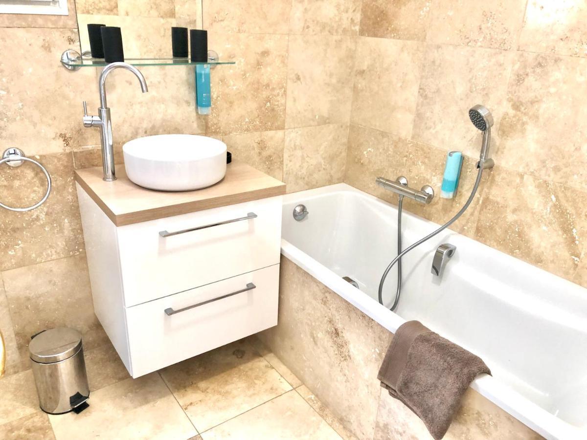 Villa Montfleuri, Vieille Ville A Pieds, Vue Mer, Piscine, 8 Pers Σαιντ-Μαξίμ Εξωτερικό φωτογραφία